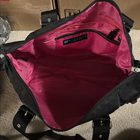 Black Nylon Kenneth Cole Reaction Tote Sized Handbag w Adjustable Webbed Straps - Picture 5 of 7